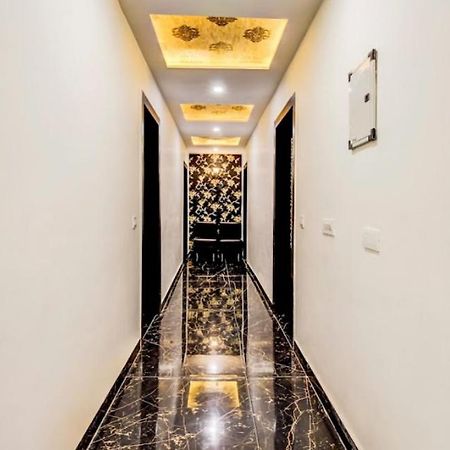 Hotel Blossom Rooms - Fully Ac Tājganj Εξωτερικό φωτογραφία
